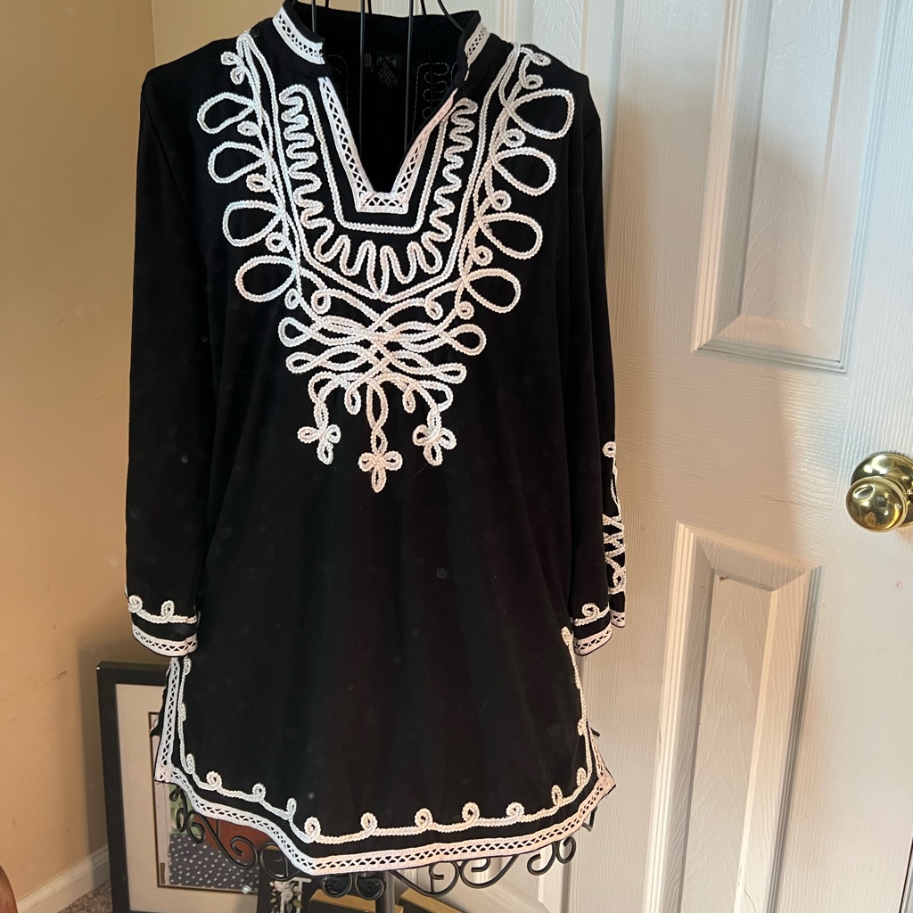 Objects D’art Tunic Size Small